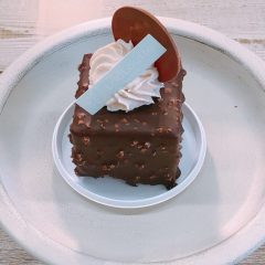 プラリネショコラ|パティスリールルット プラリネショコラ|パティスリールルット